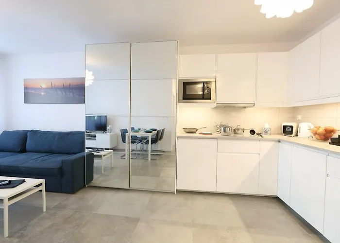 Blizej Morza Silownia I Taras Widokowy By Renters קולובז'ג